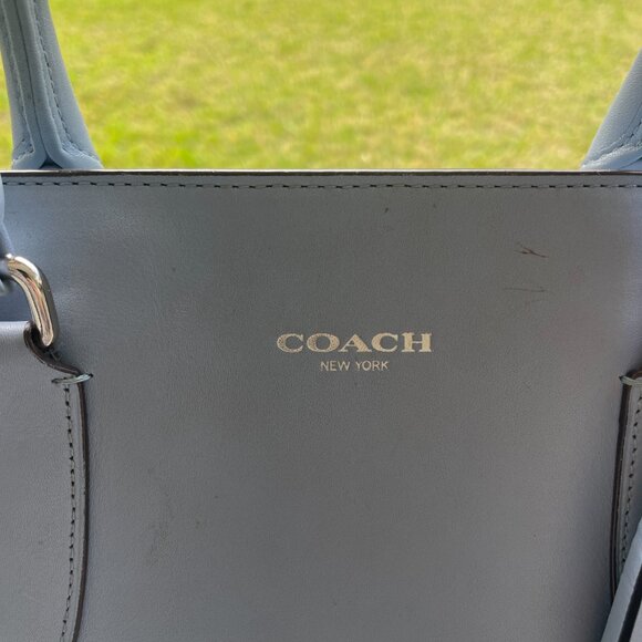 Authentic "BLUE" Coach Bag - Picture 2 of 7